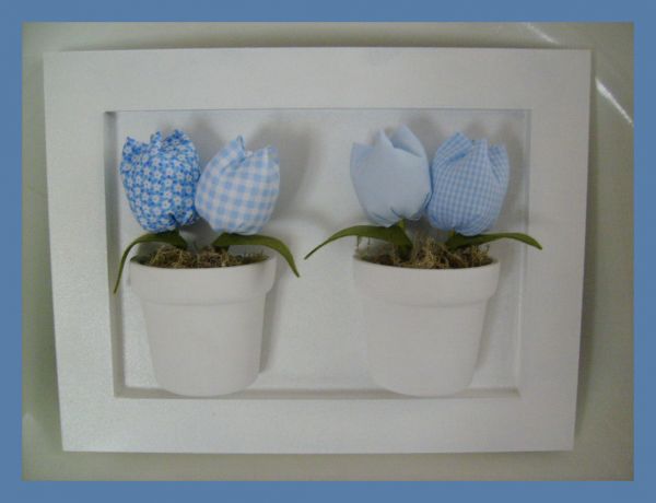 Quadro com cachepô de tulipas